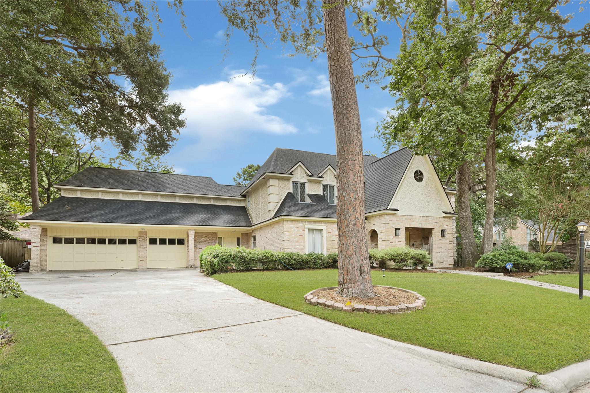 13702 Barons Bridge Dr, Houston, TX 77069 photo