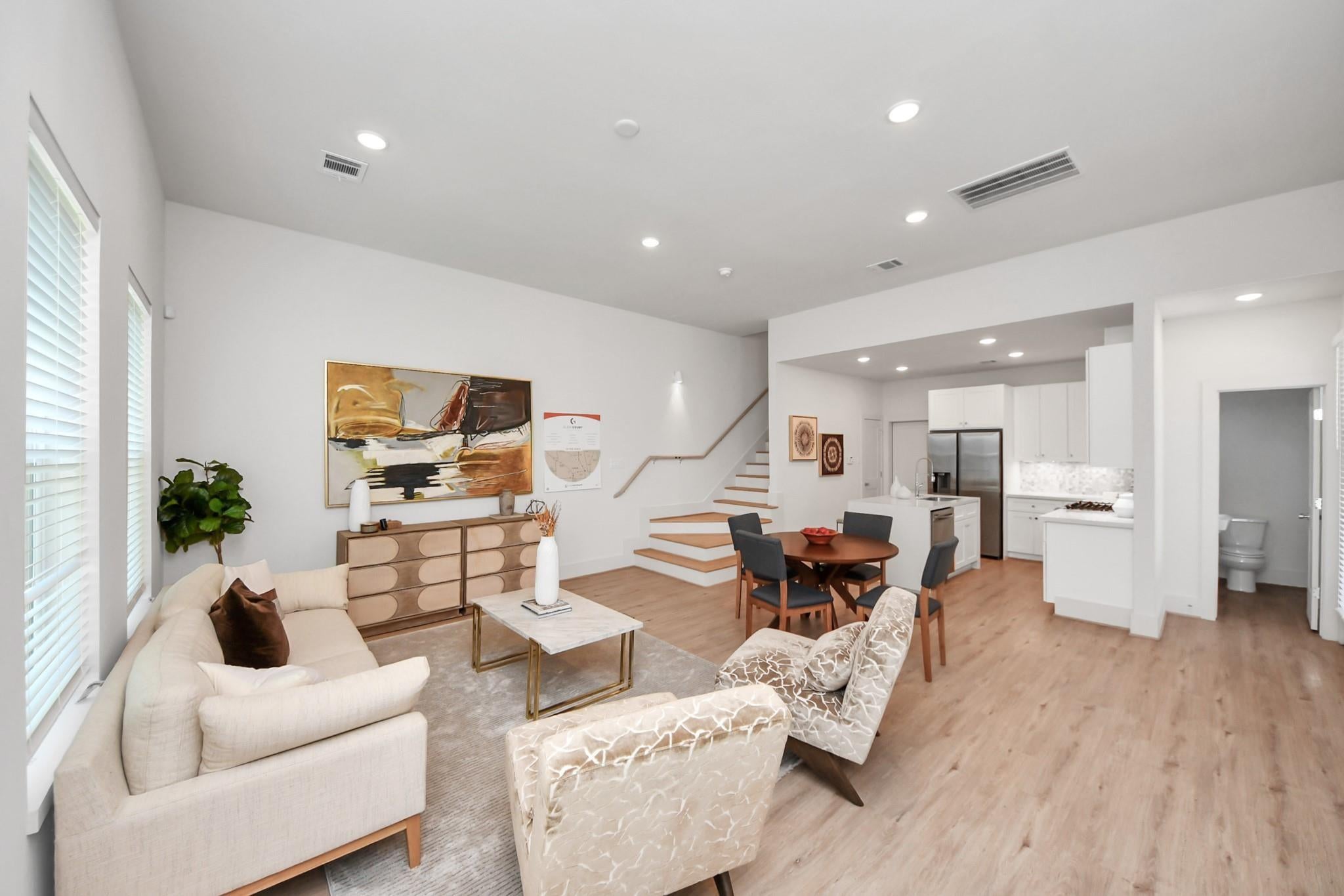 1043 Glen Ave, Houston, TX 77088 photo