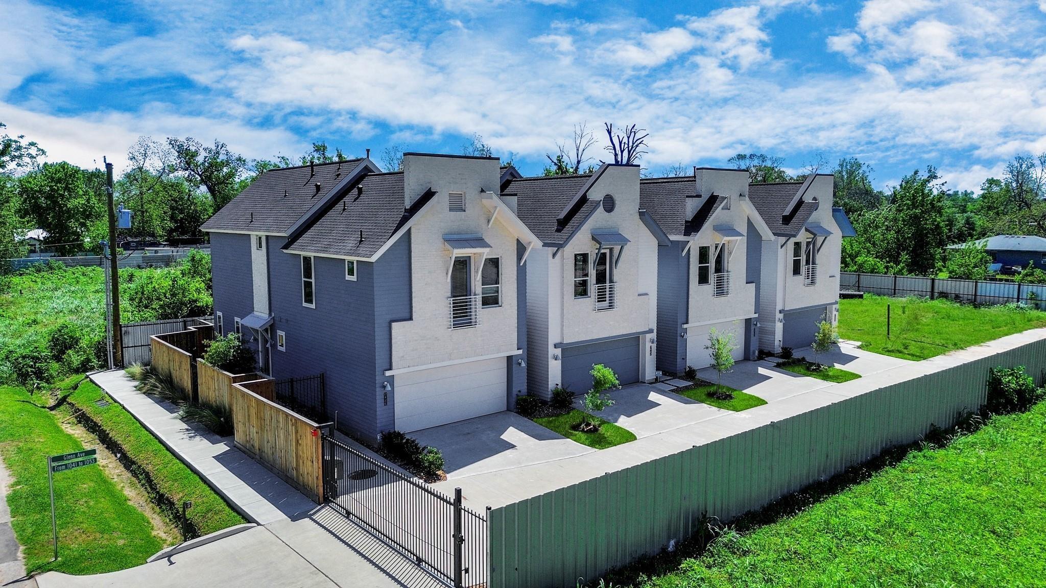 1043 Glen Ave, Houston, TX 77088