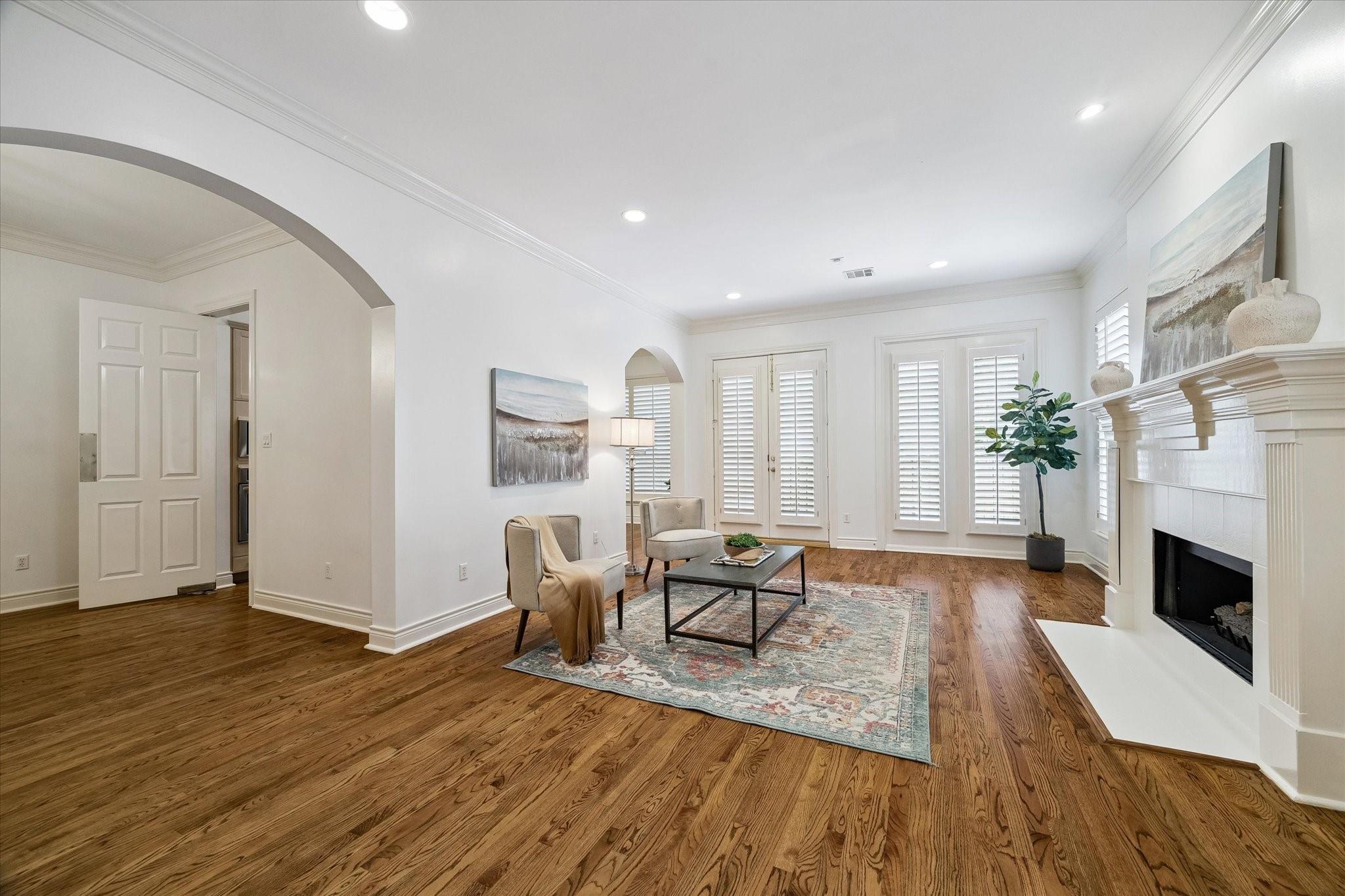 1917 Woodbury St, Houston, TX 77030 photo