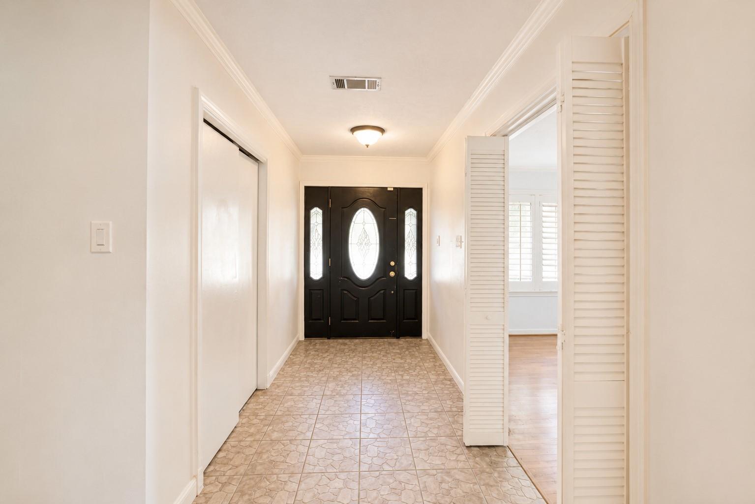 5666 Willers Way, Houston, TX 77056 photo