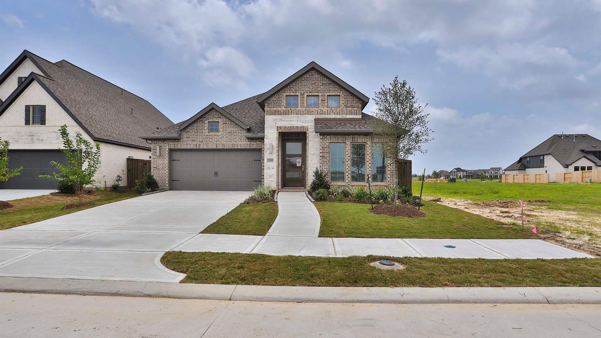12030 Jacob Ln, Mont Belvieu, TX 77523