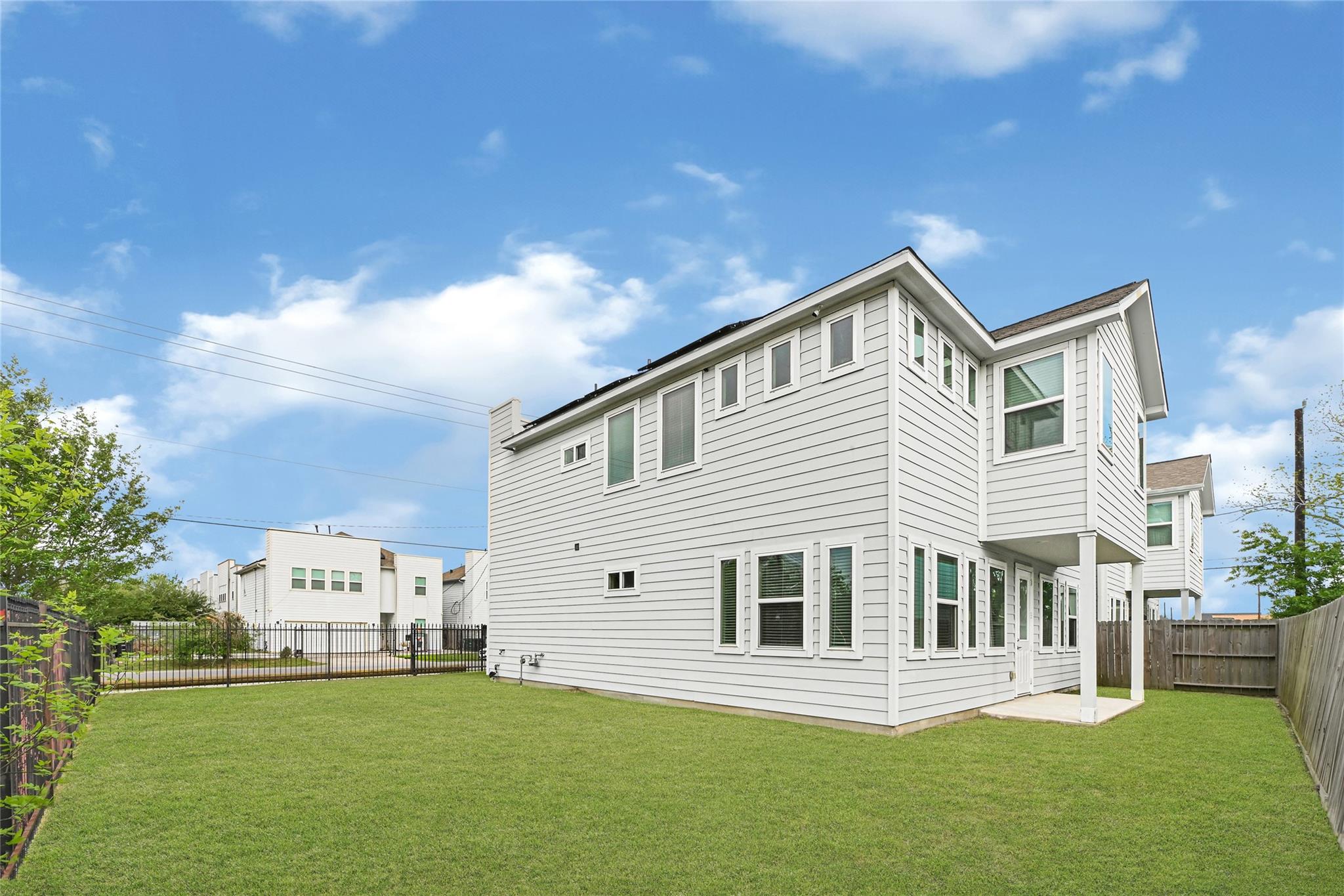 9431 Jutland Rd, Houston, TX 77033 photo