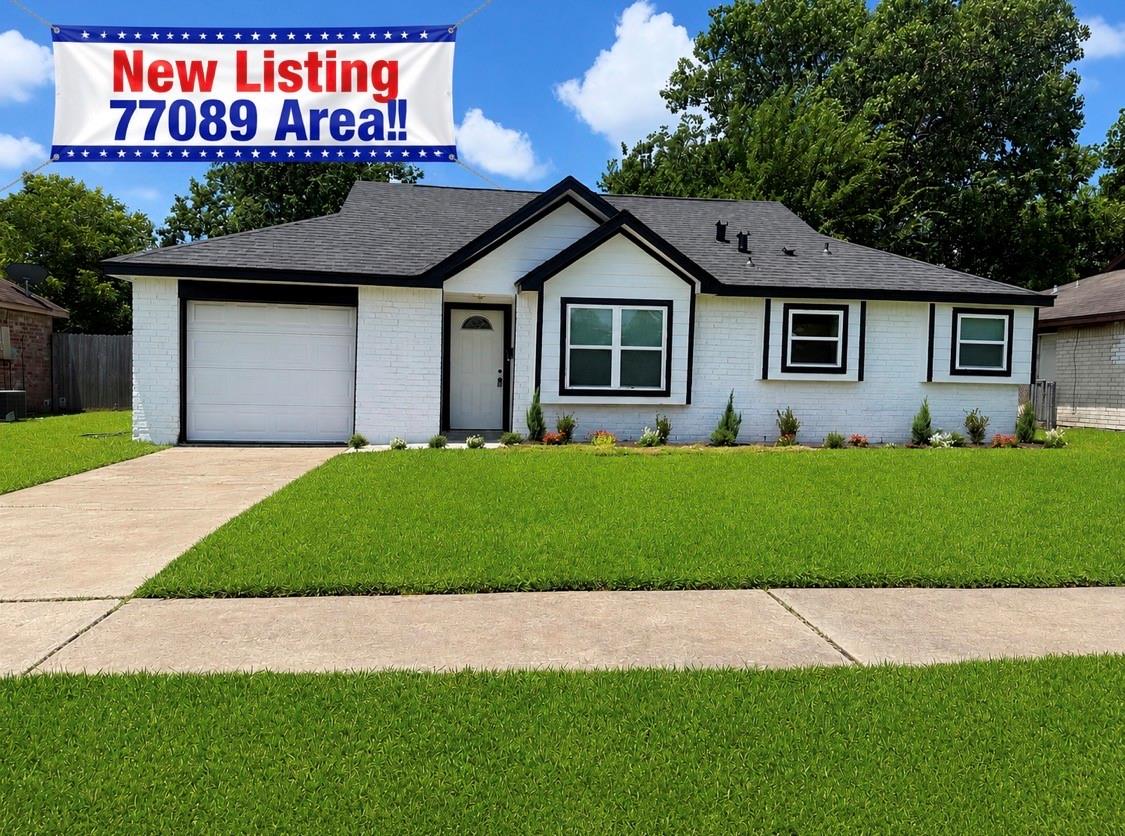 11938 Flushing Meadows Dr, Houston, TX 77089