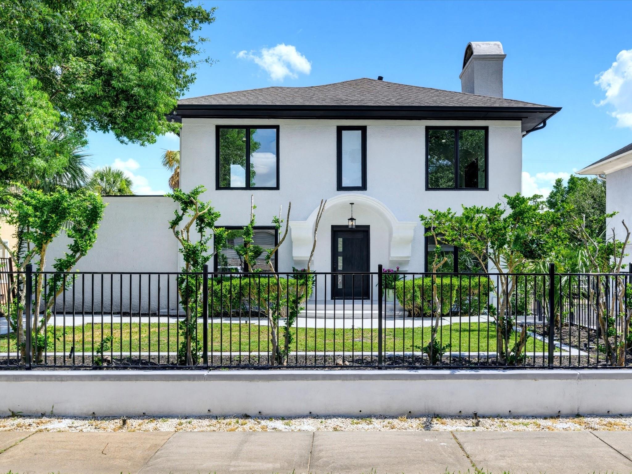 607 Marshall St, Houston, TX 77006 photo