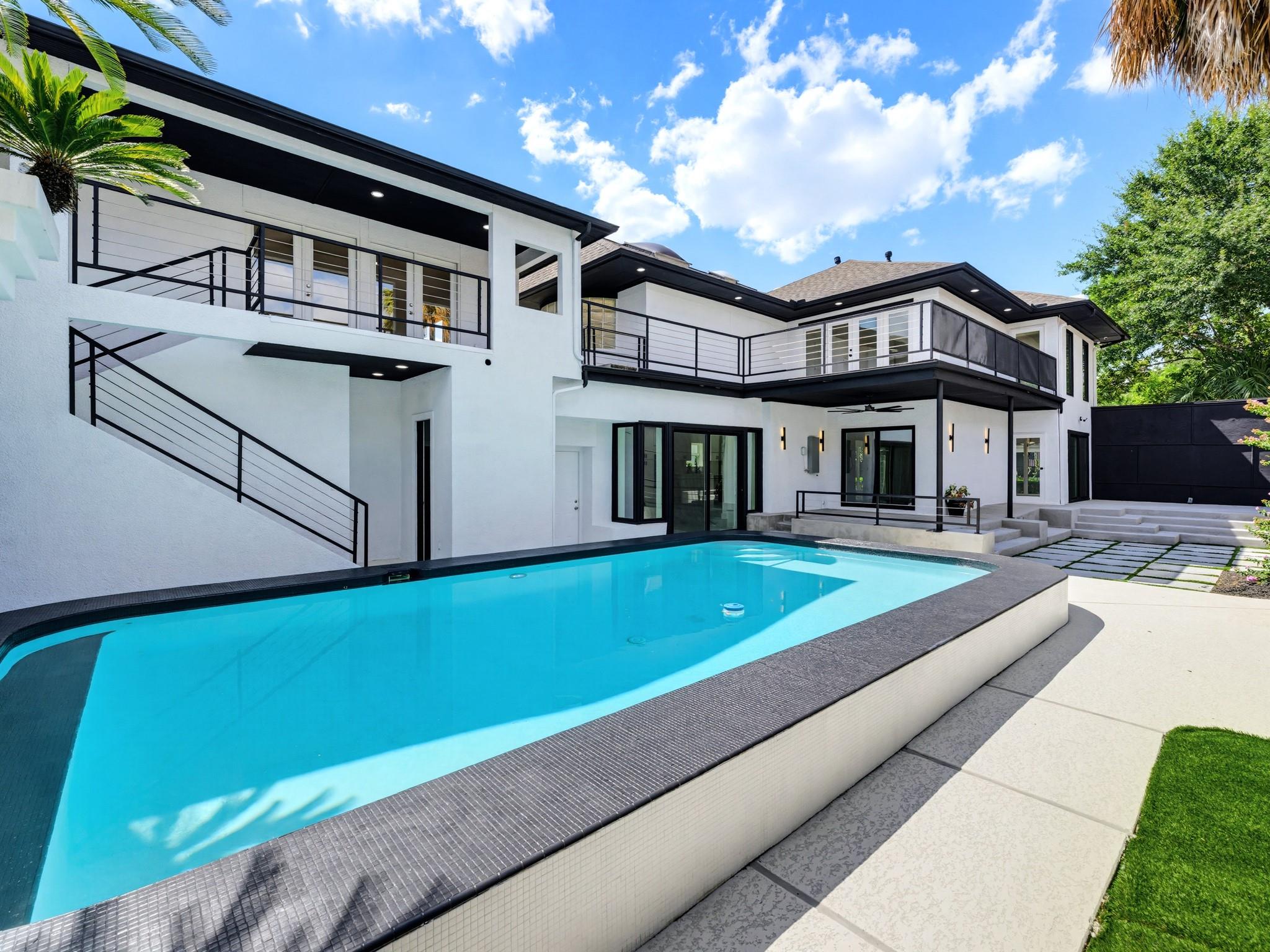 607 Marshall St, Houston, TX 77006 photo