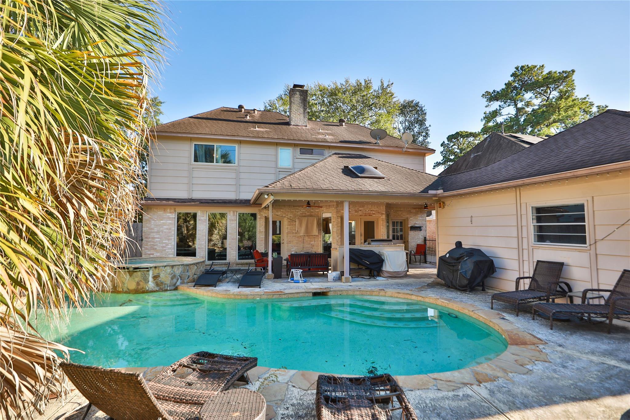 6726 Seinfeld Ct, Houston, TX 77069 photo