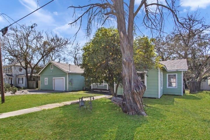 2616 46 St, Dickinson, TX 77539 photo