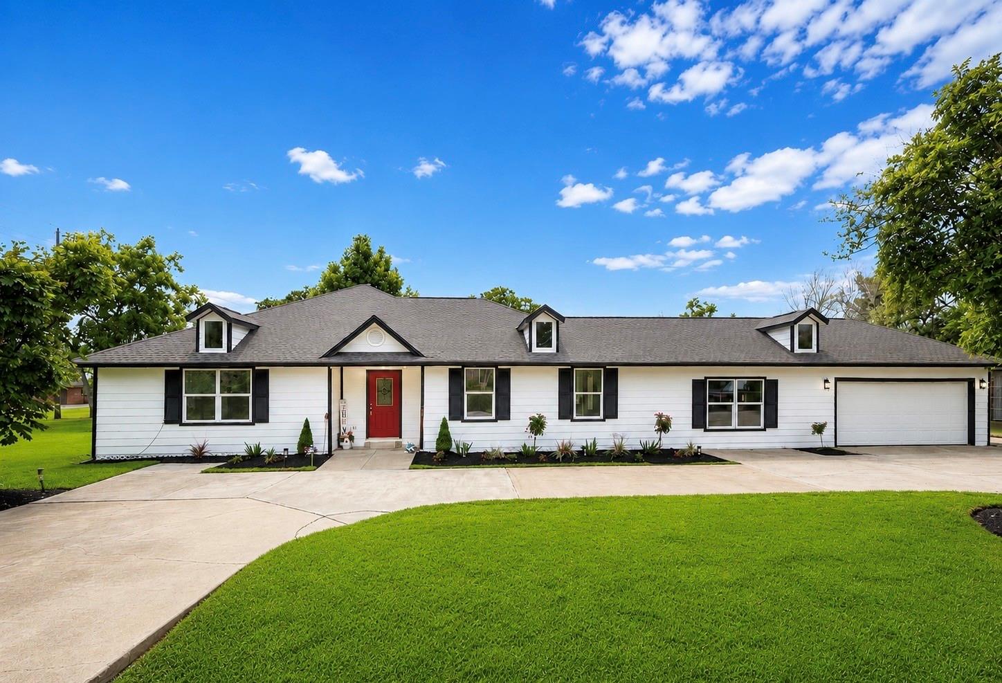 1214 Main St, Alvin, TX 77511 photo