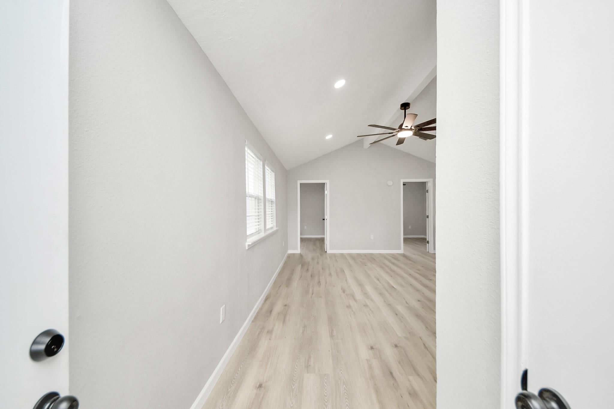5212 Willowview Dr, Baytown, TX 77521 photo