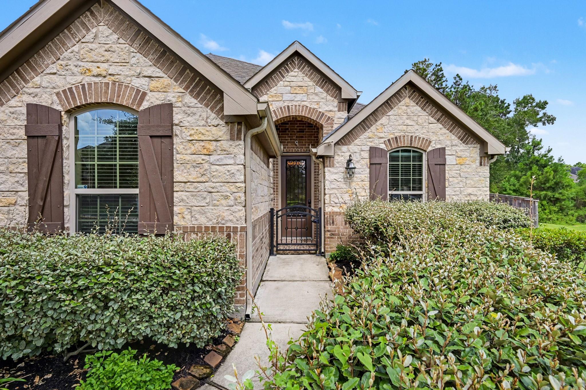 187 Wade Pointe Dr, Montgomery, TX 77316 photo