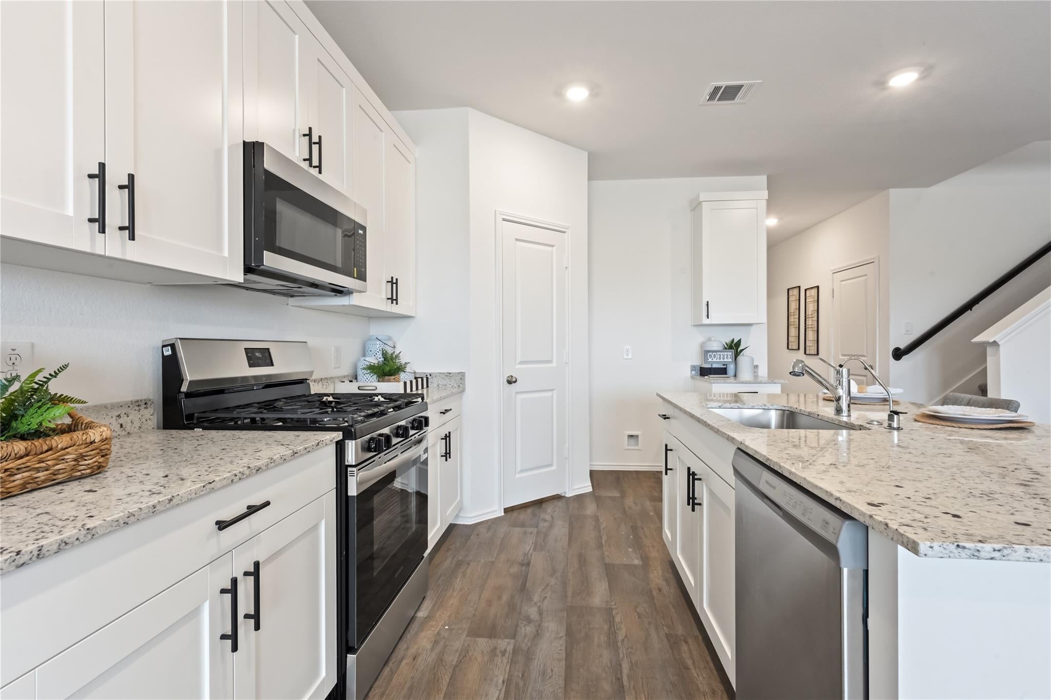 10710 Dogwood Sky Dr, Beasley, TX 77417 photo