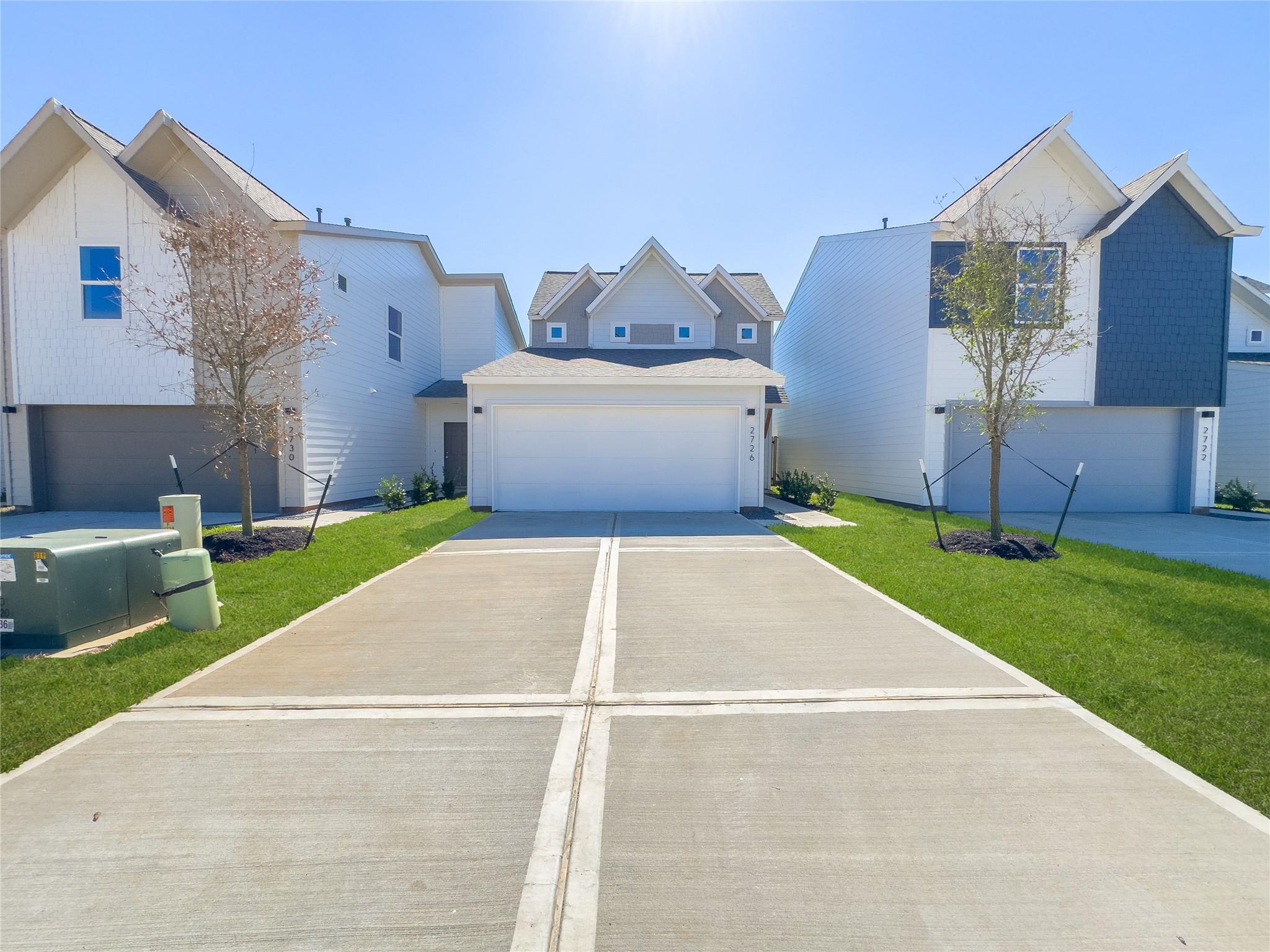 2726 Discovery Trail Ct, Conroe, TX 77301 photo