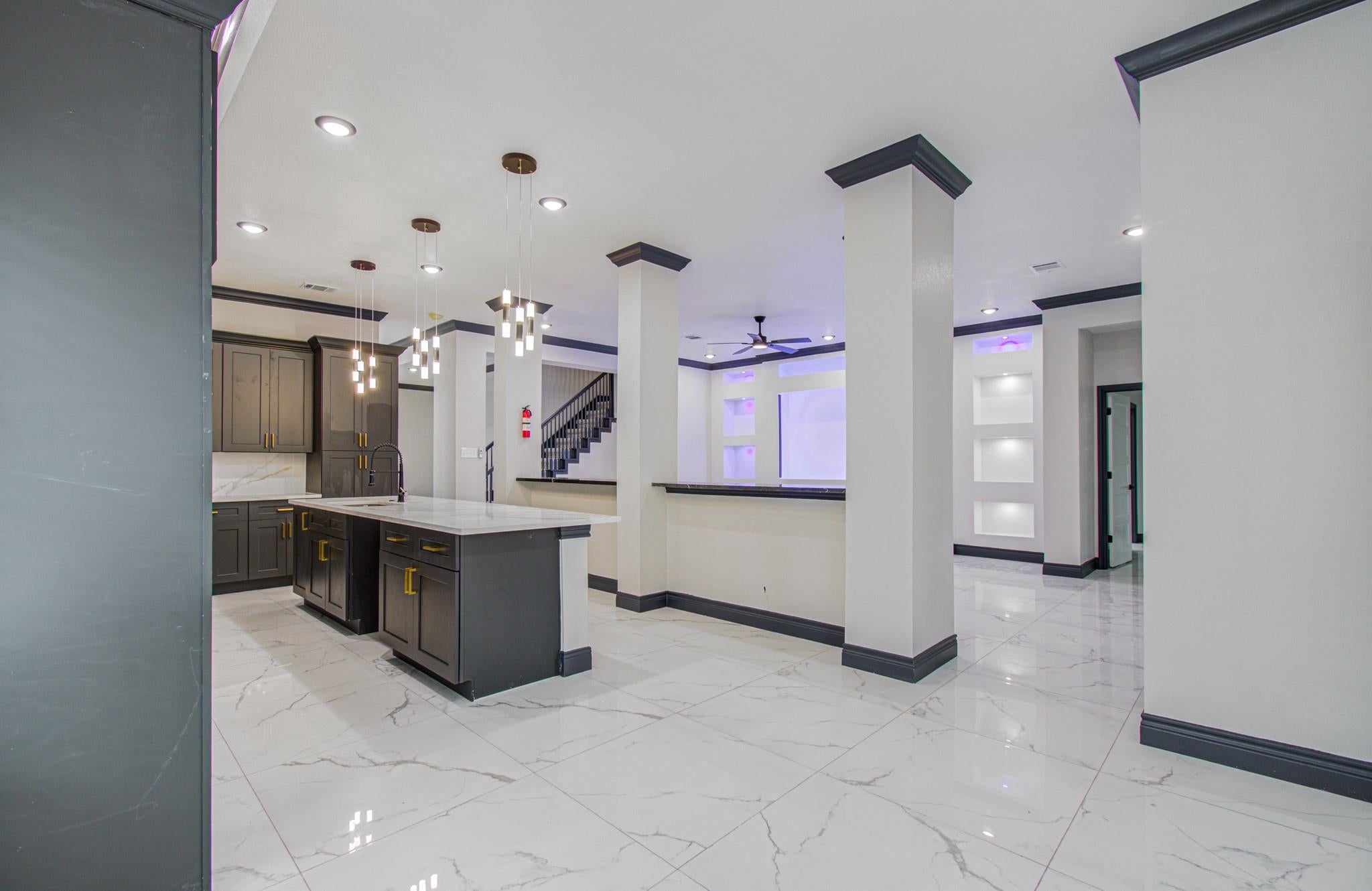 14414 Castle Cove Ln, Houston, TX 77044 photo