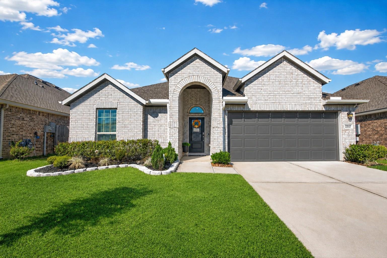 22121 Oakland Meadows Ln, New Caney, TX 77357