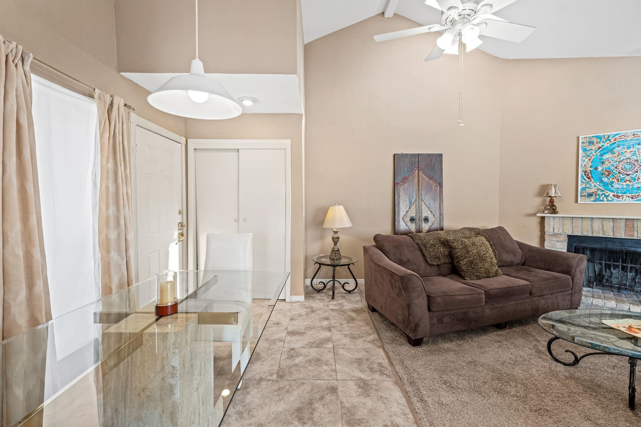 9809 Richmond Ave #8, Houston, TX 77042 photo