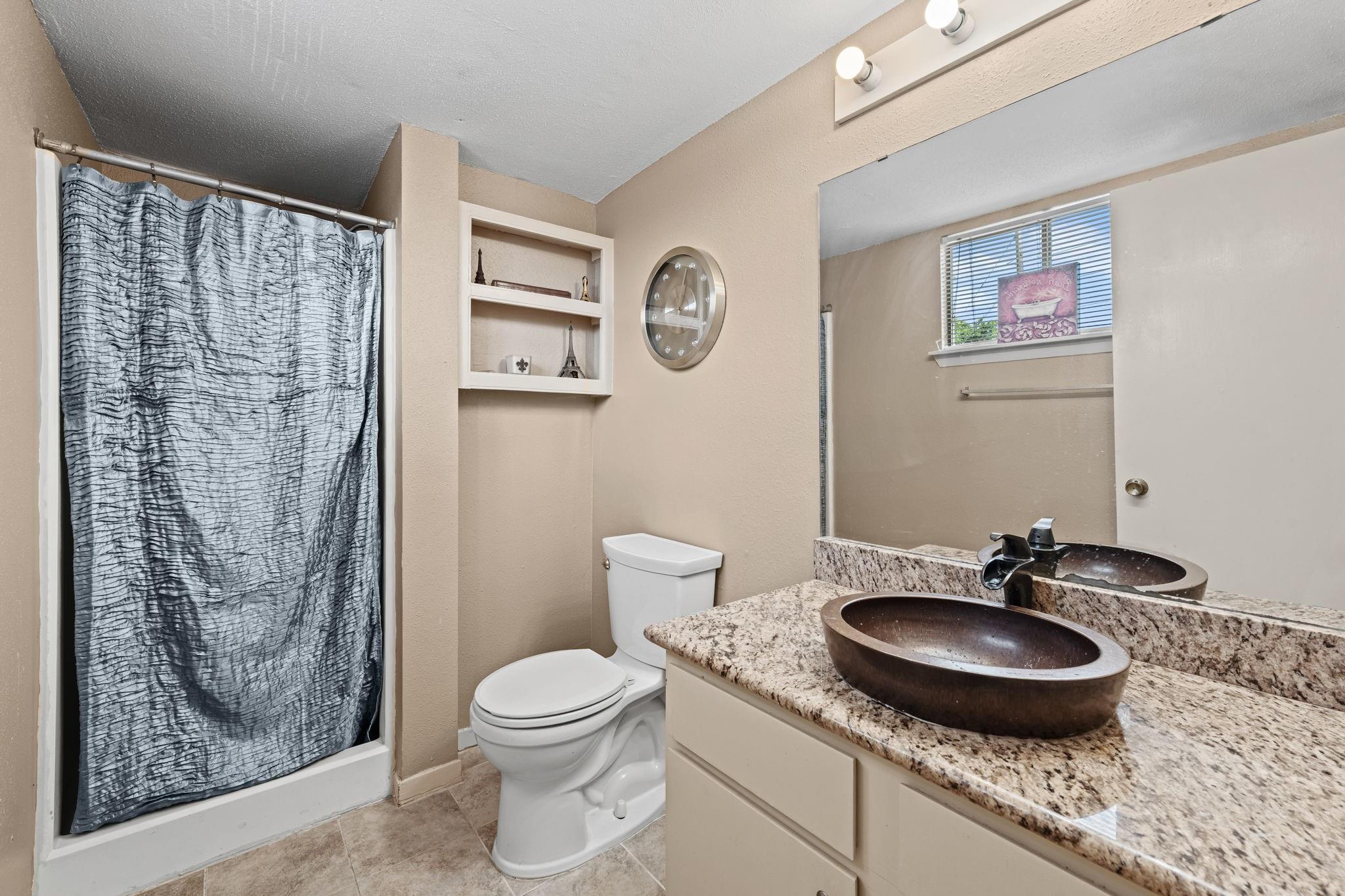 9809 Richmond Ave #8, Houston, TX 77042 photo