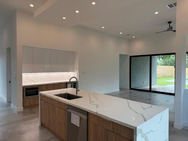 2030 Forest Hill Blvd, Houston, TX 77023 photo