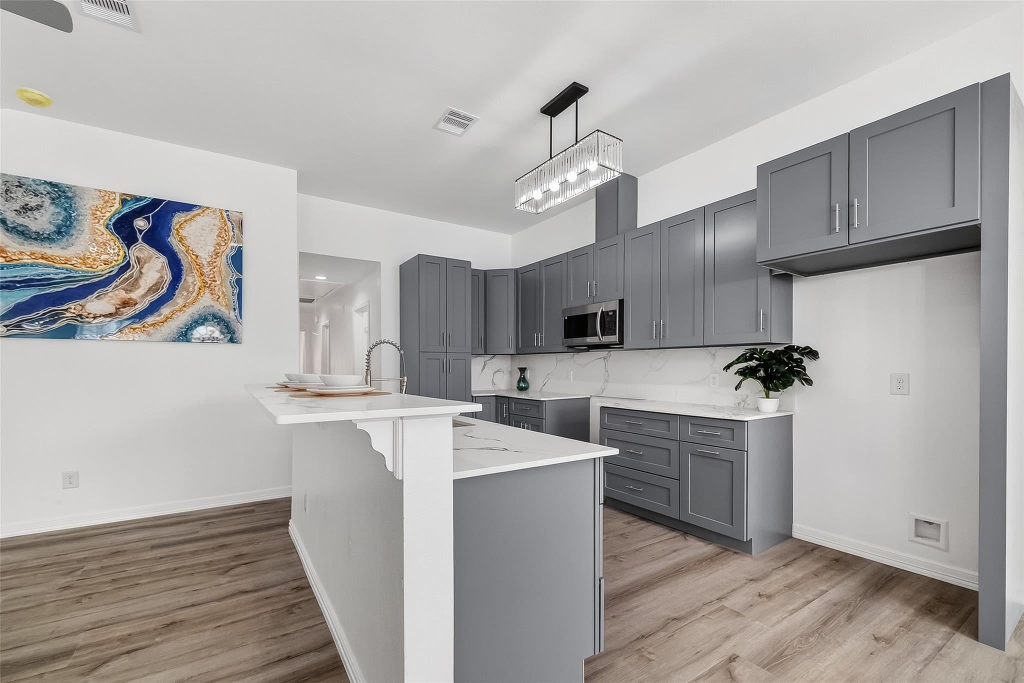 7725 Hoffman St, Houston, TX 77016