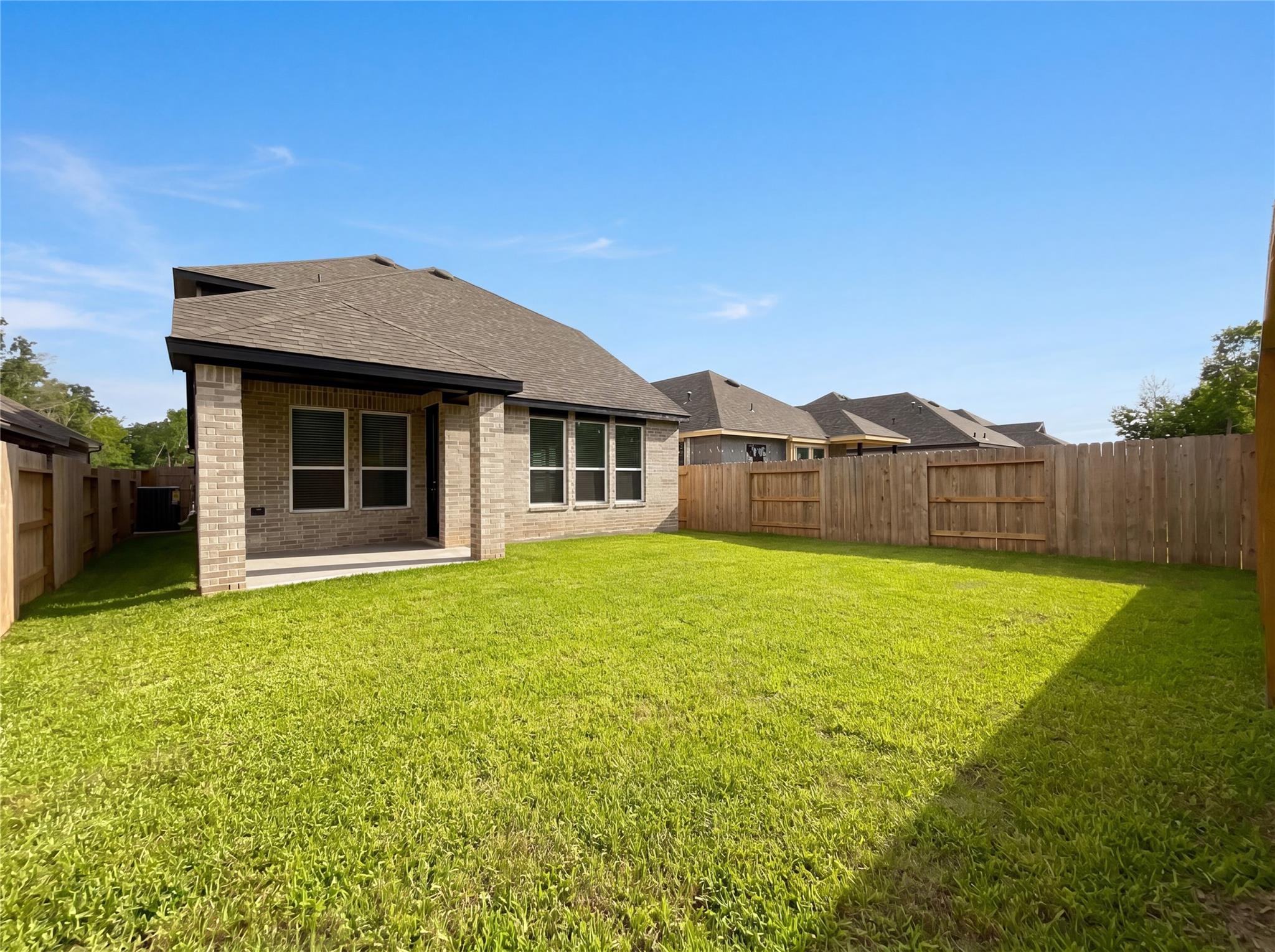 118 Neches Nook Ct, Conroe, TX 77304 photo