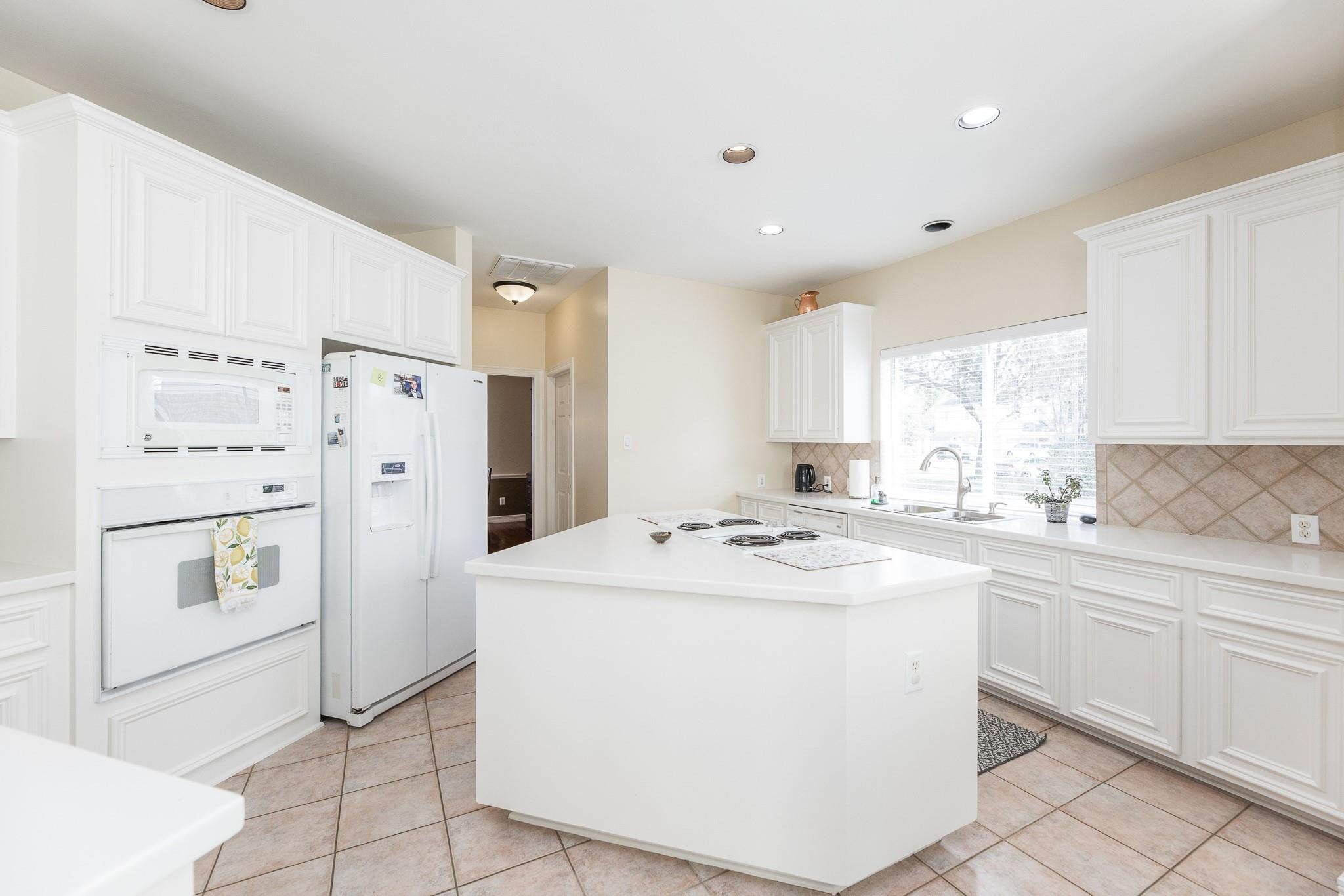 2618 Pinebend Dr, Pearland, TX 77584 photo