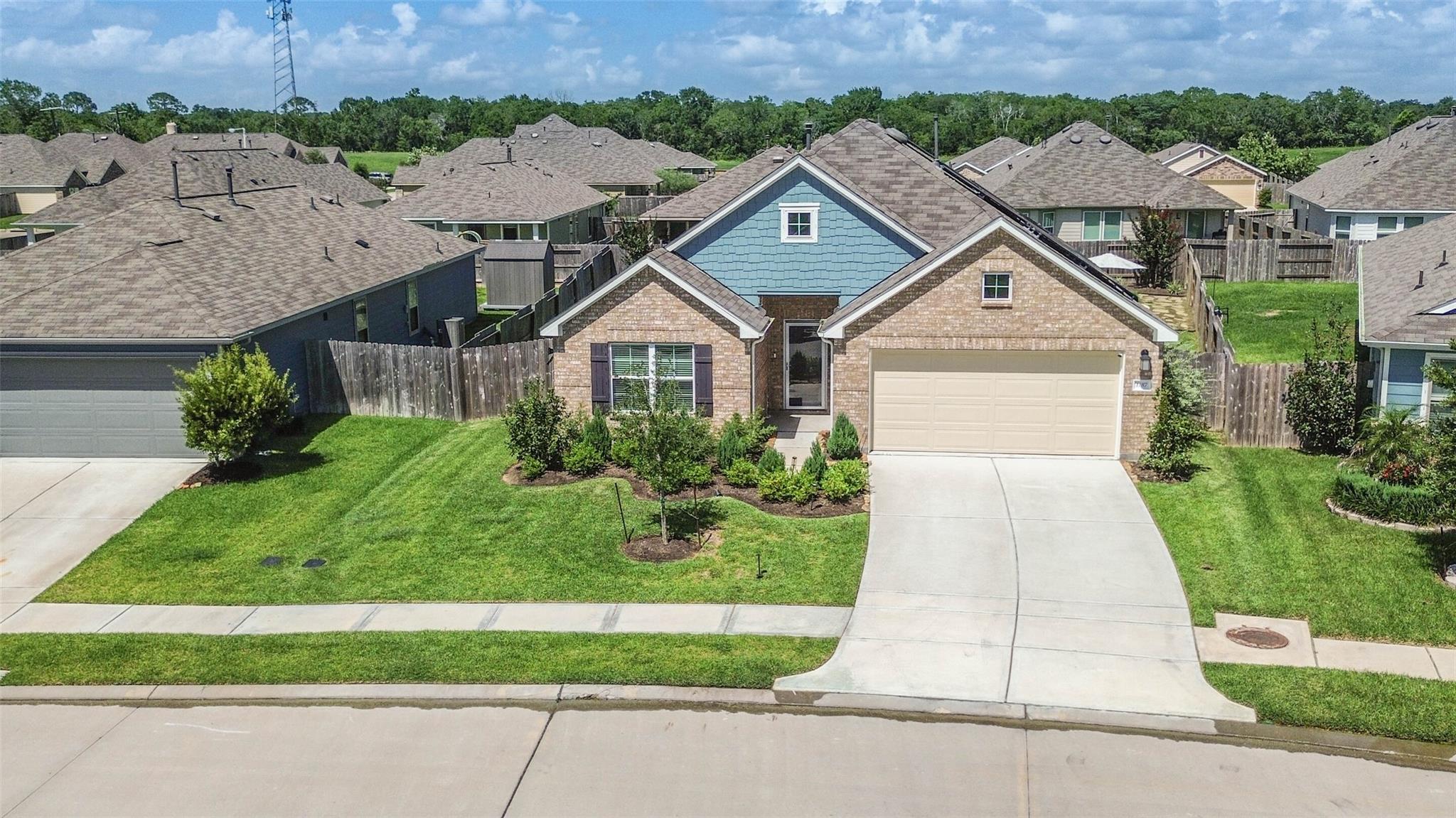 1187 Cavalry Junction Dr, Alvin, TX 77511