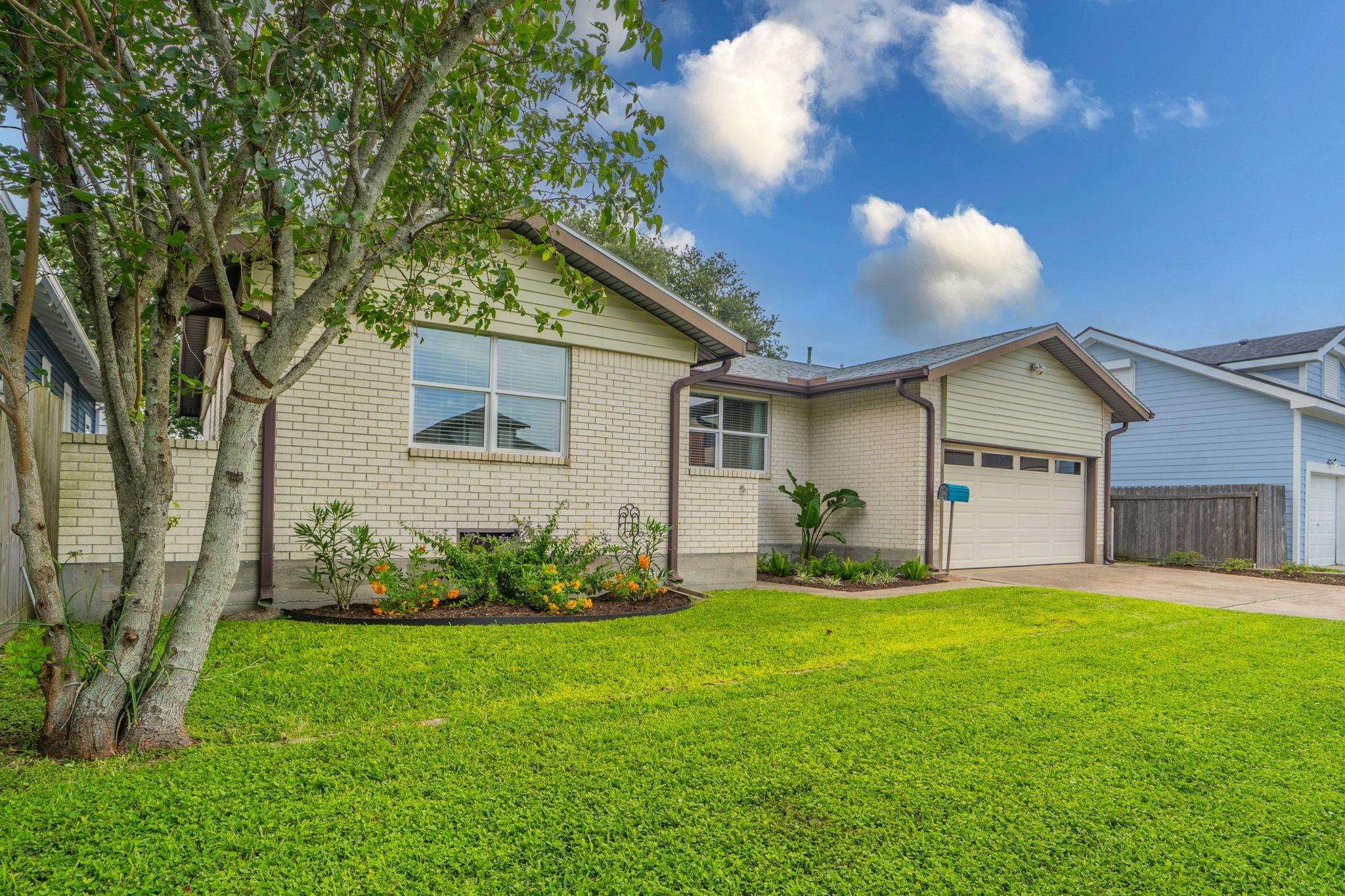 4110 Avenue Q, Galveston, TX 77550