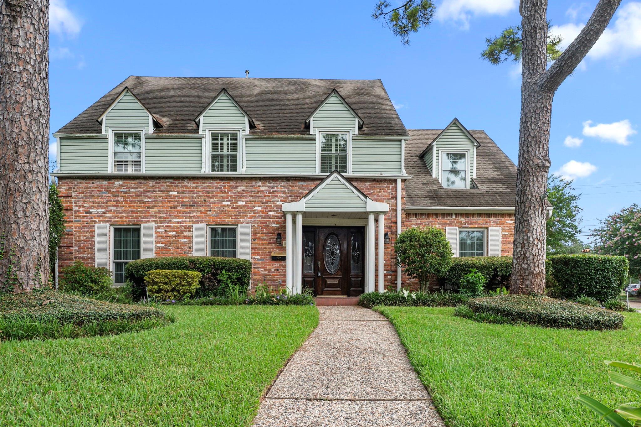 14302 Apple Tree Rd, Houston, TX 77079