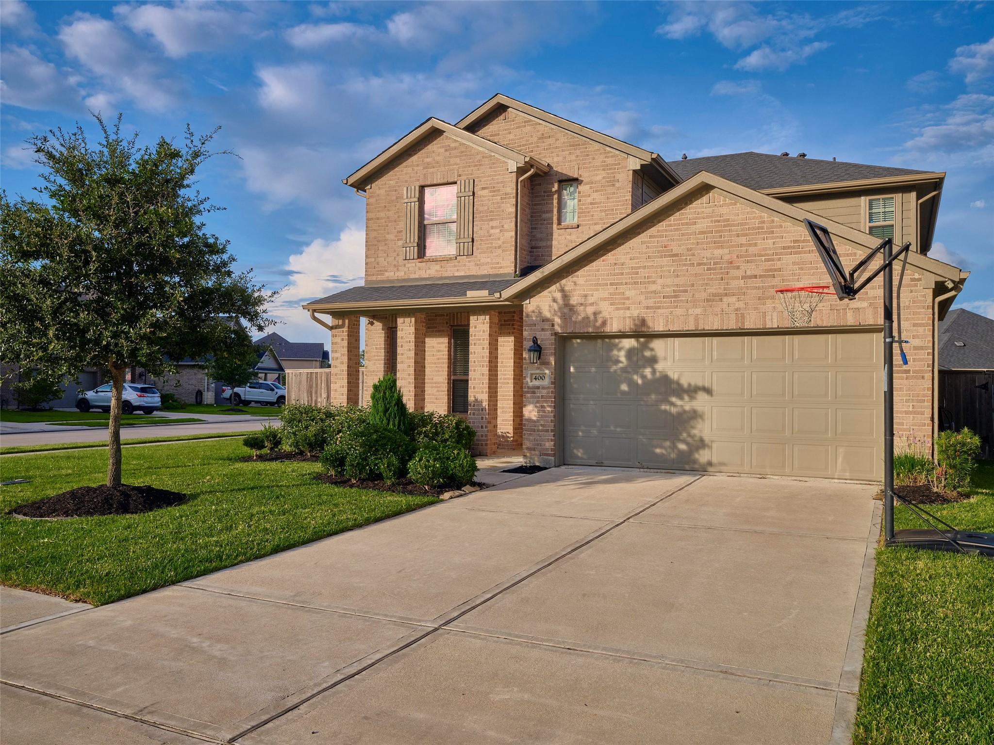 400 Beken Cove Ln, La Porte, TX 77571
