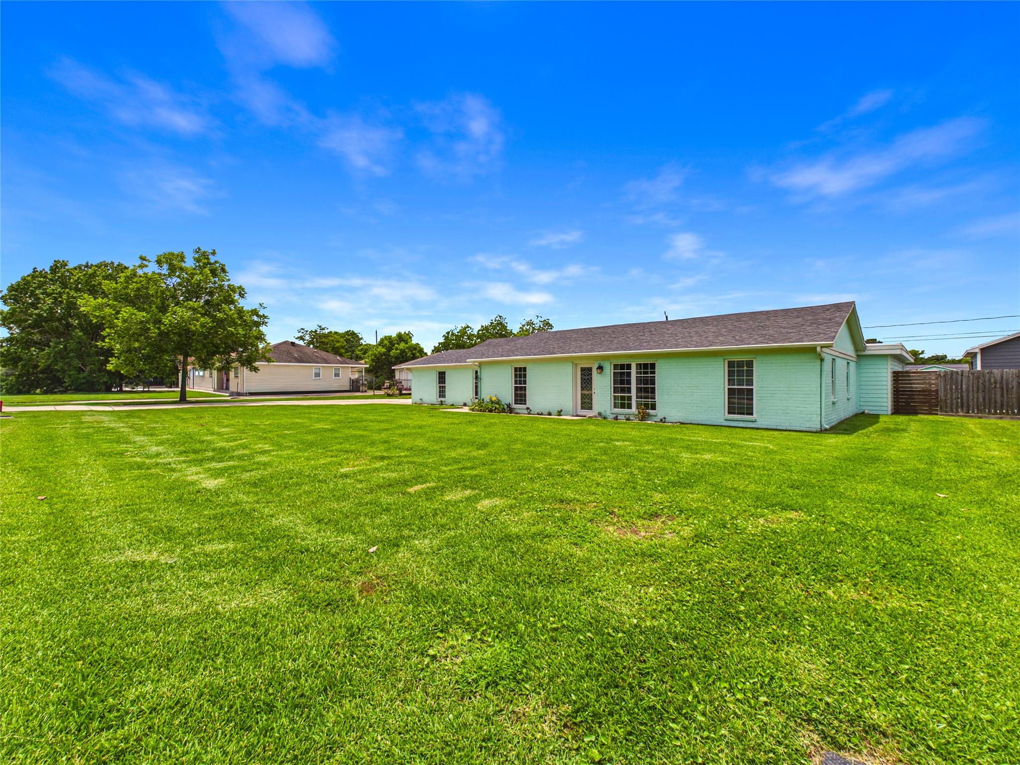 1212 Delores St, Kemah, TX 77565 photo