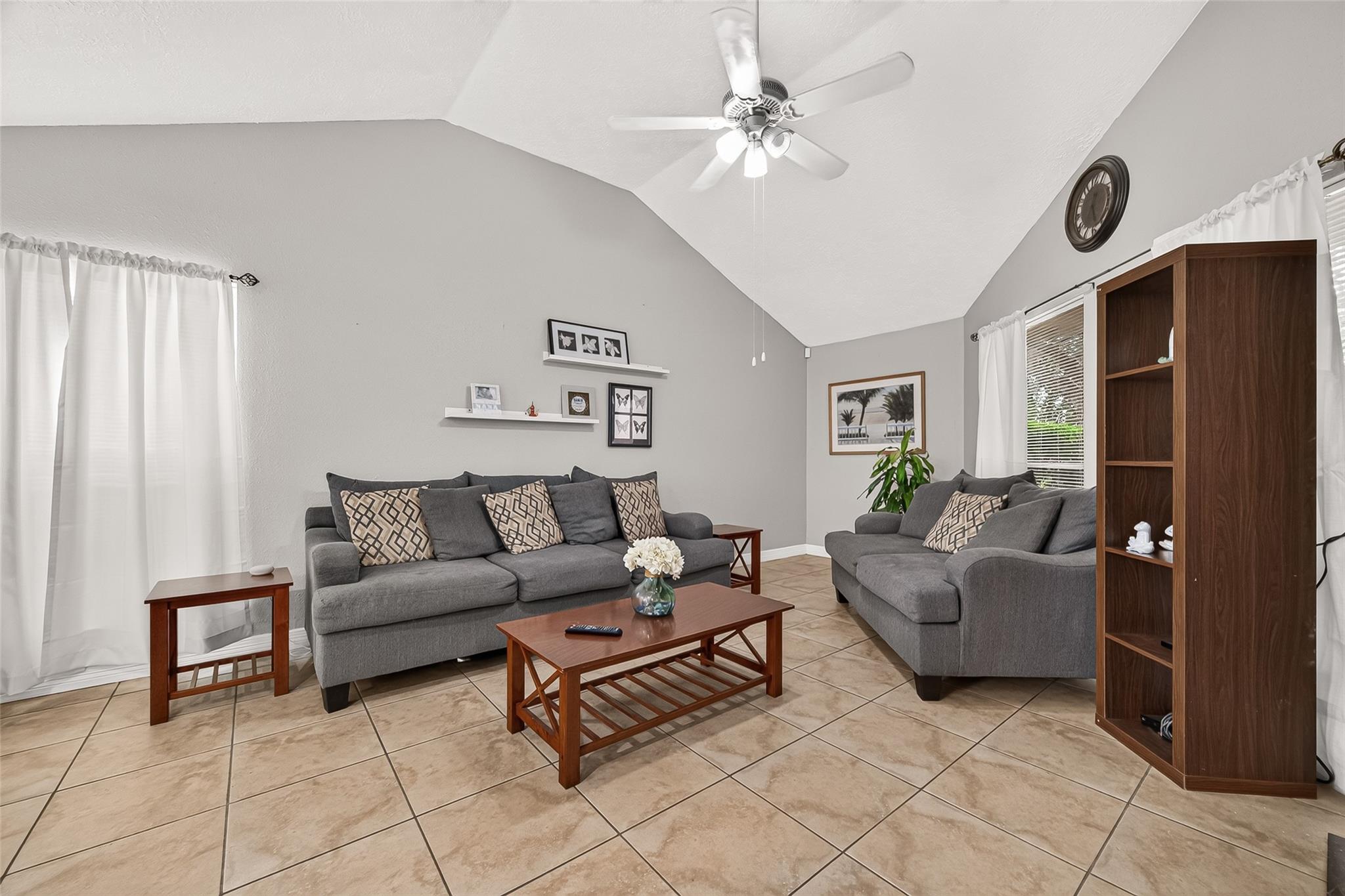 17519 Davenway Dr, Houston, TX 77084 photo