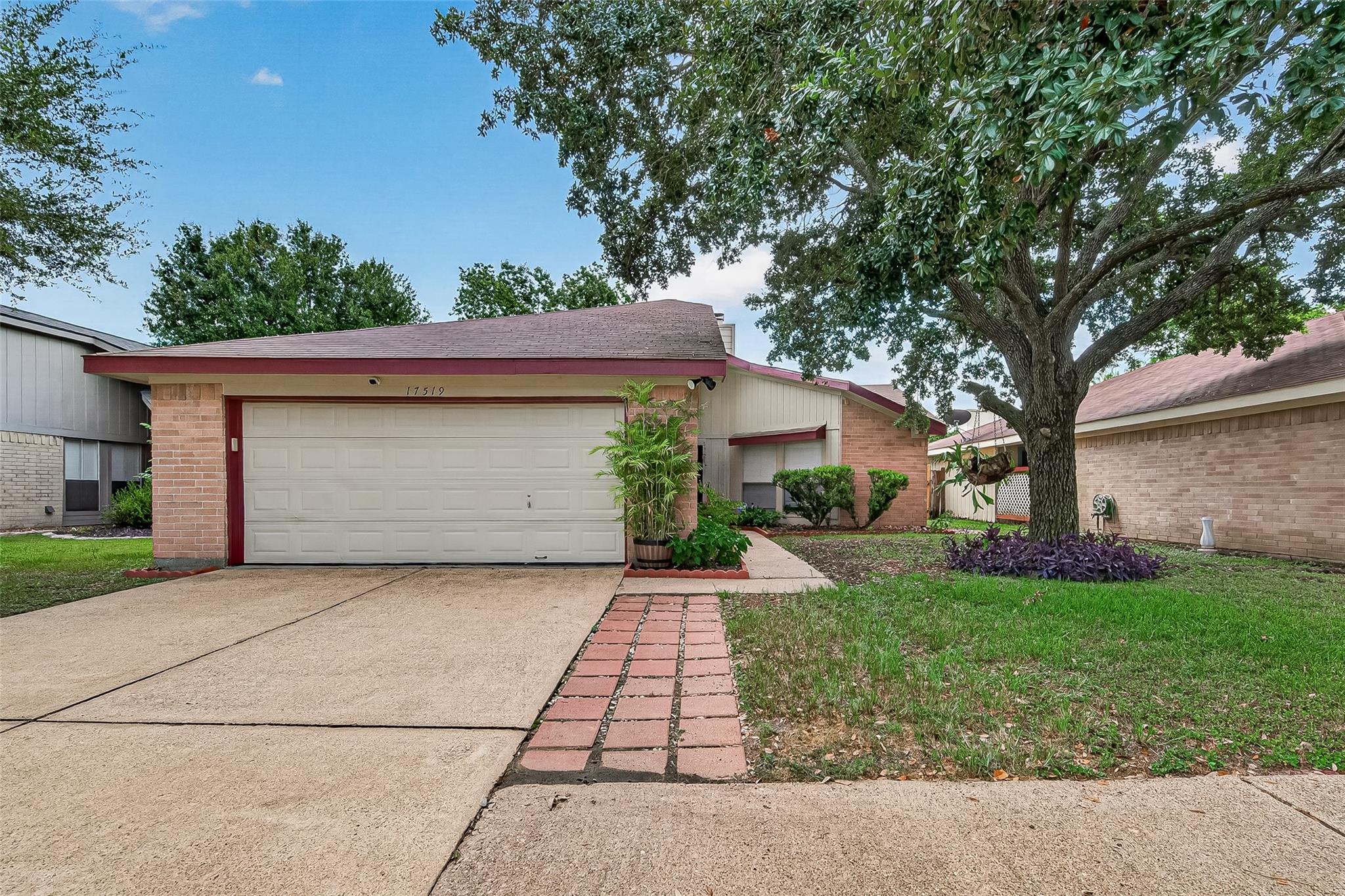 17519 Davenway Dr, Houston, TX 77084 photo