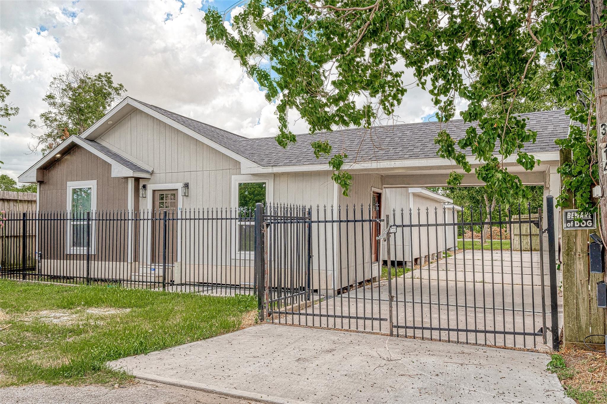 3014 Delia St, Houston, TX 77026