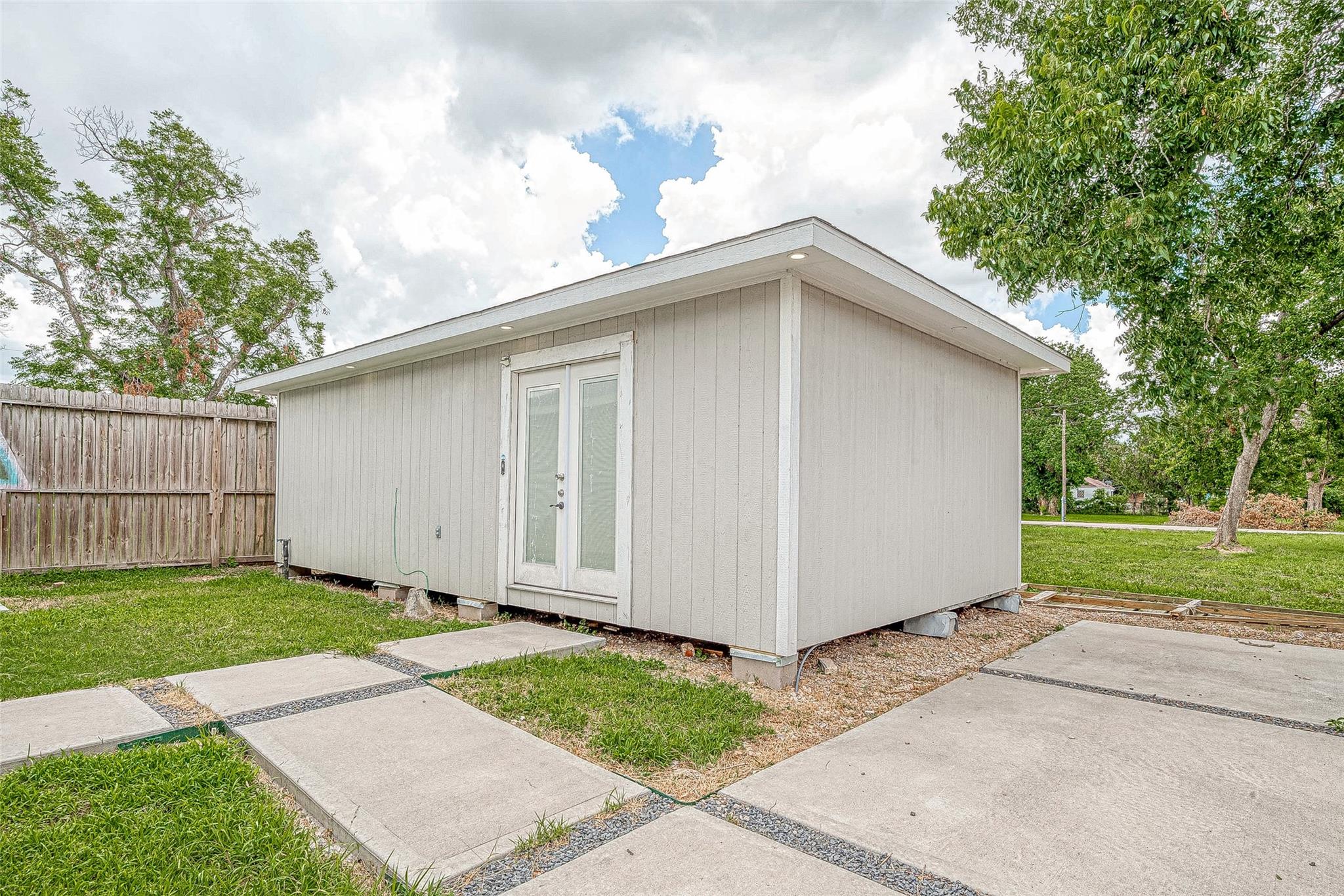 3014 Delia St, Houston, TX 77026 photo