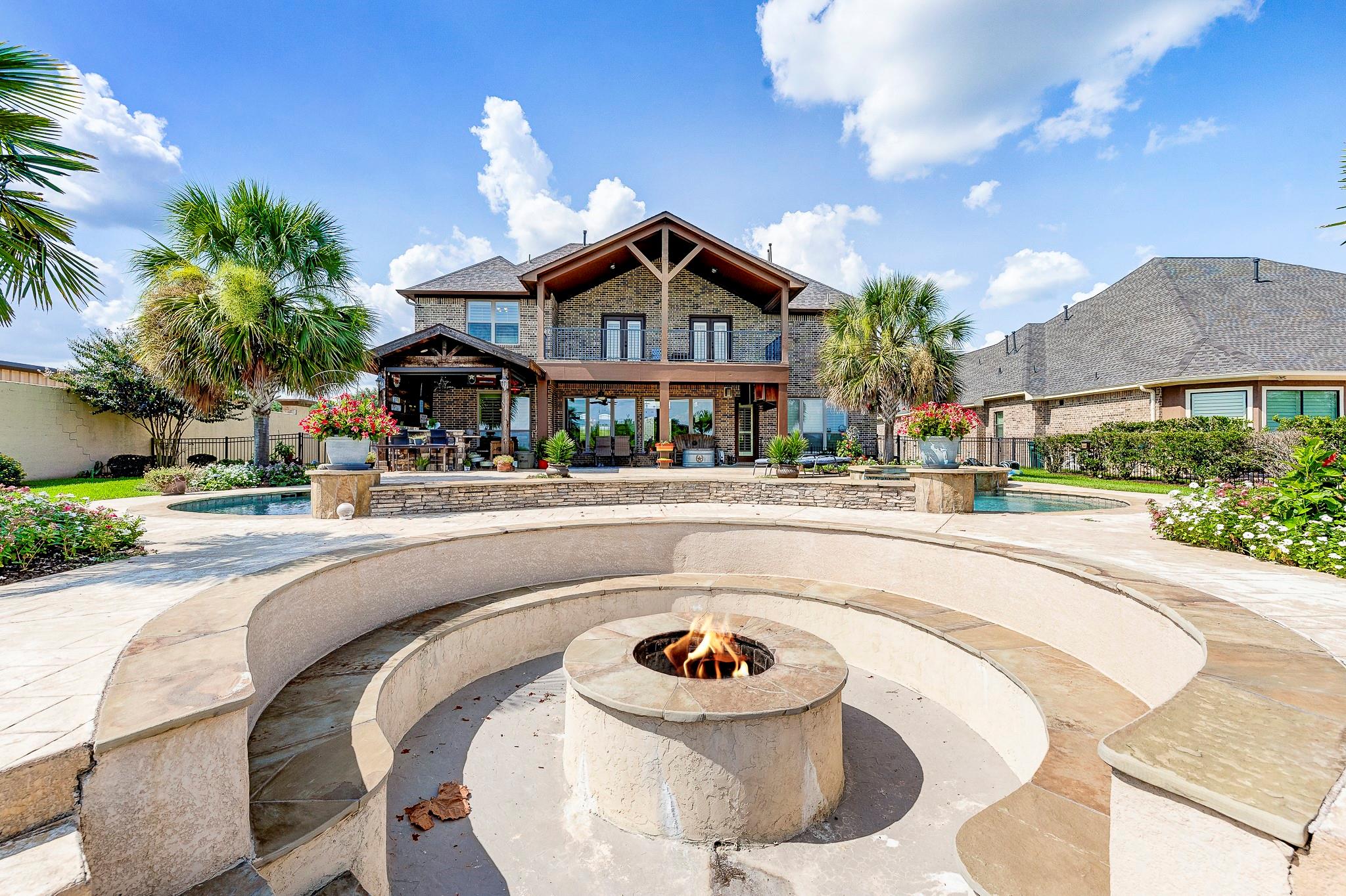 108 Waterstone Dr, Montgomery, TX 77356