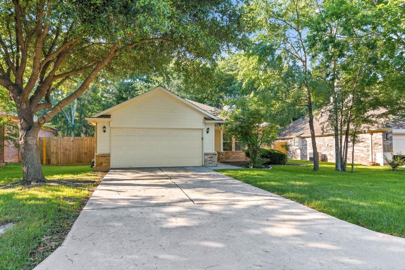 12609 Dover Dr, Montgomery, TX 77356