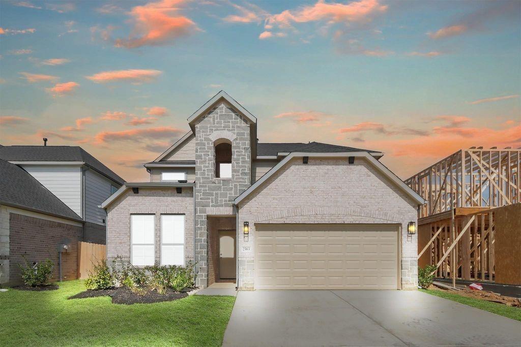 1751 Pecan Woods Ln, Conroe, TX 77301