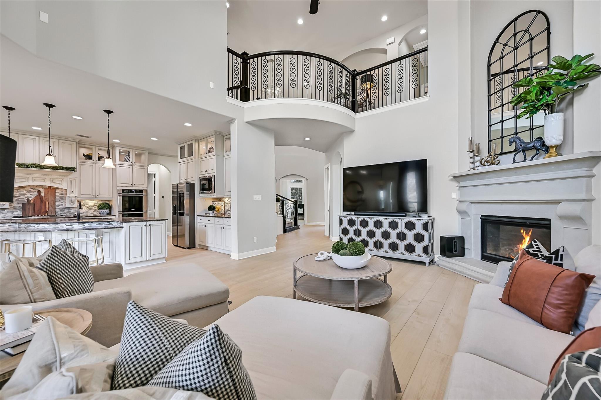 2204 Stillhouse Hollow Ln, Friendswood, TX 77546