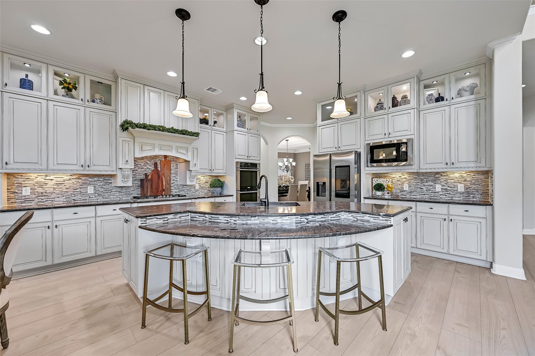 2204 Stillhouse Hollow Ln, Friendswood, TX 77546 photo