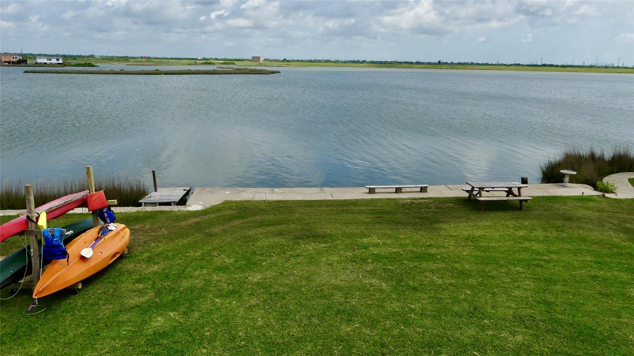4432 Swan St, Hitchcock, TX 77563 photo