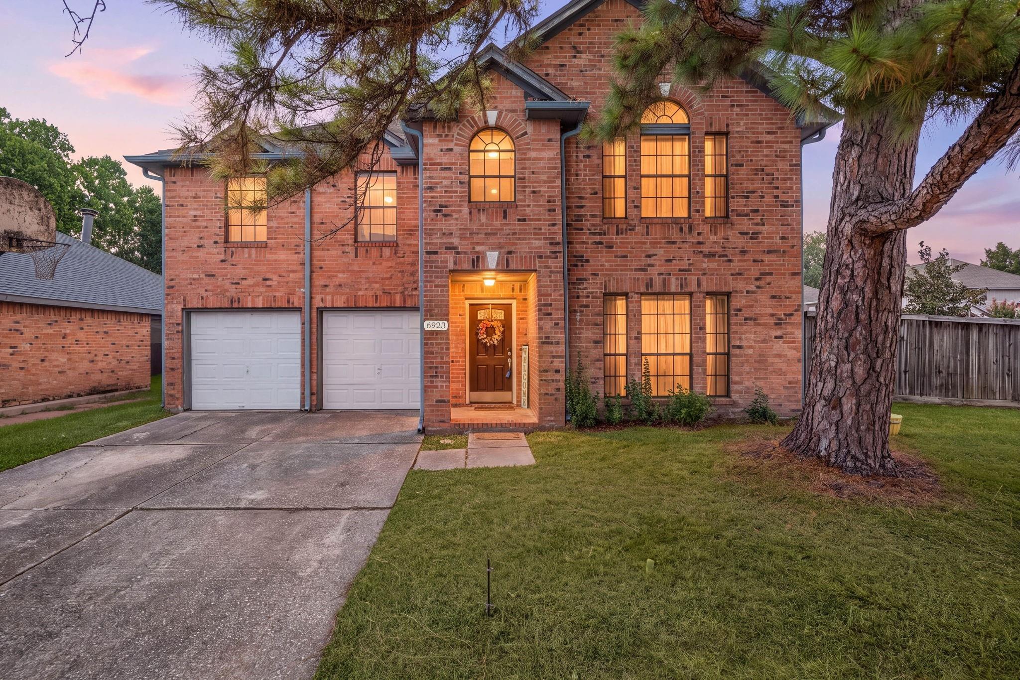 6923 Lonesome Woods Trl, Humble, TX 77346