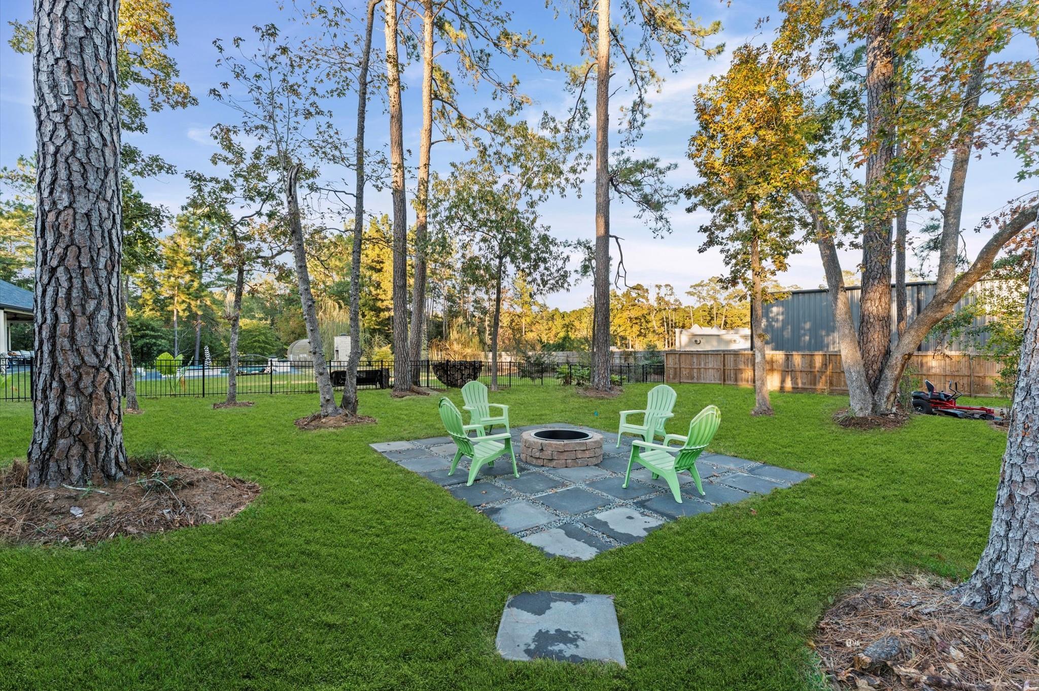 40714 Rolling Forest Dr, Magnolia, TX 77354 photo