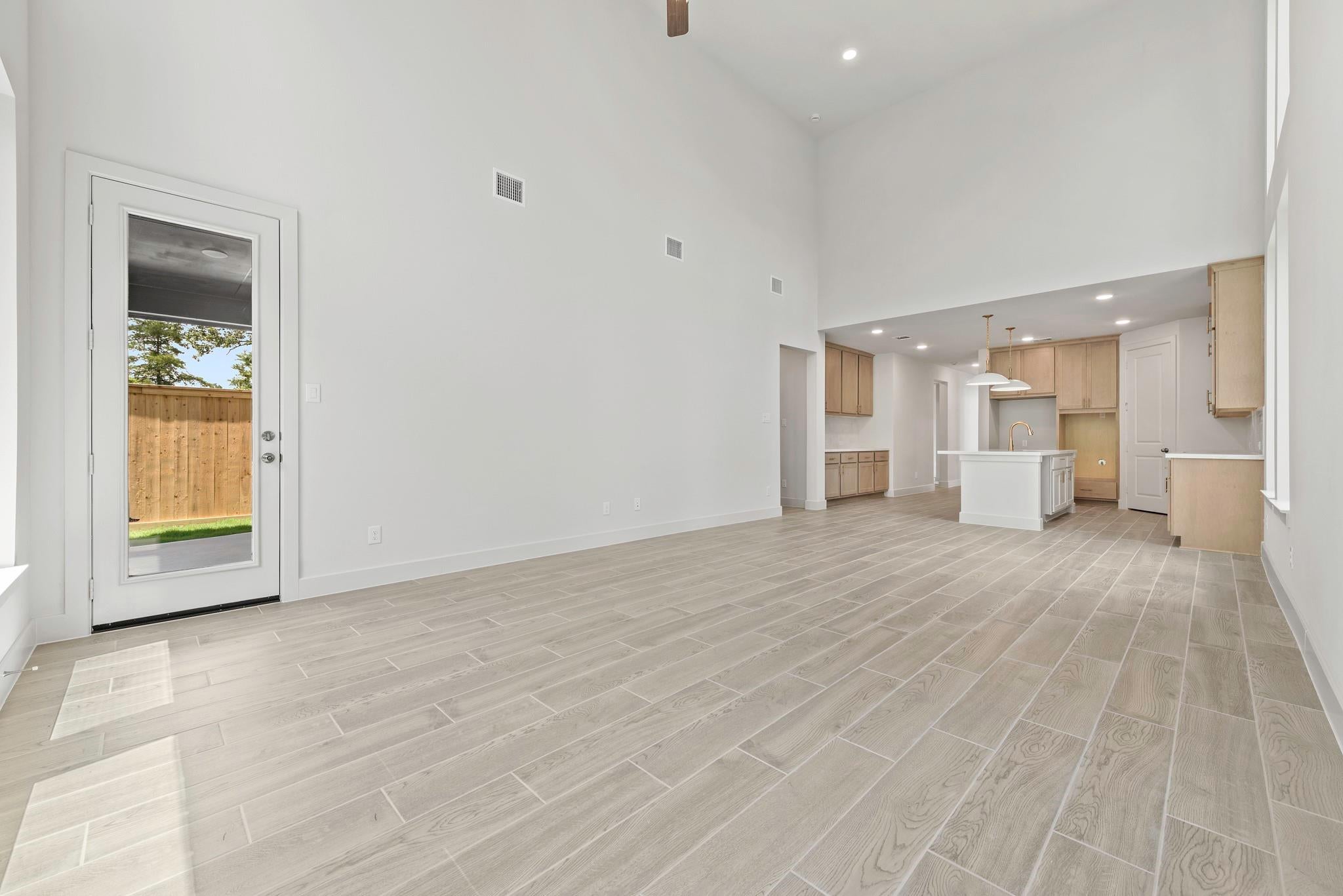 26626 W Skylight Brook Cir, Montgomery, TX 77316 photo