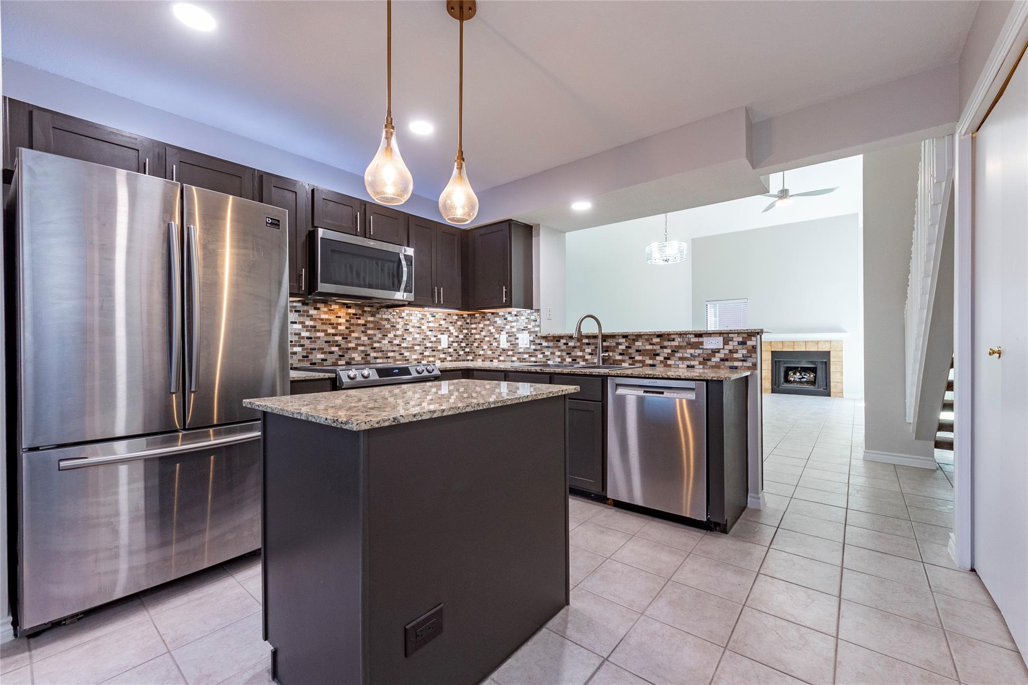 1436 Gemini St, Houston, TX 77058