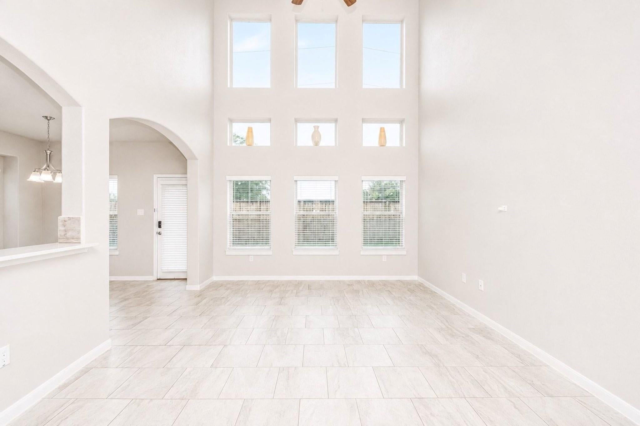 718 Palo Alto Ct, Rosharon, TX 77583 photo