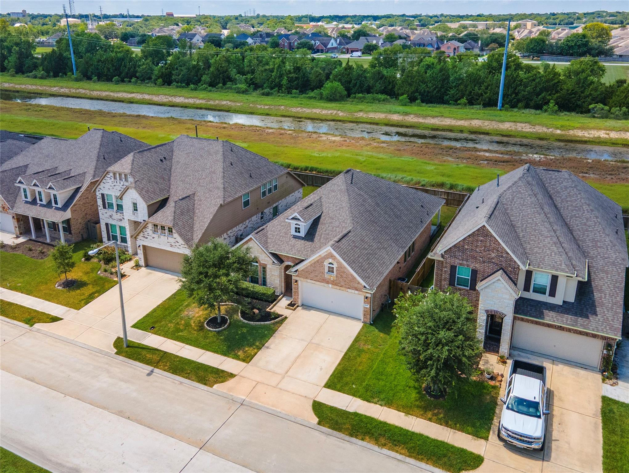 1849 Kenley Way, Alvin, TX 77511 photo