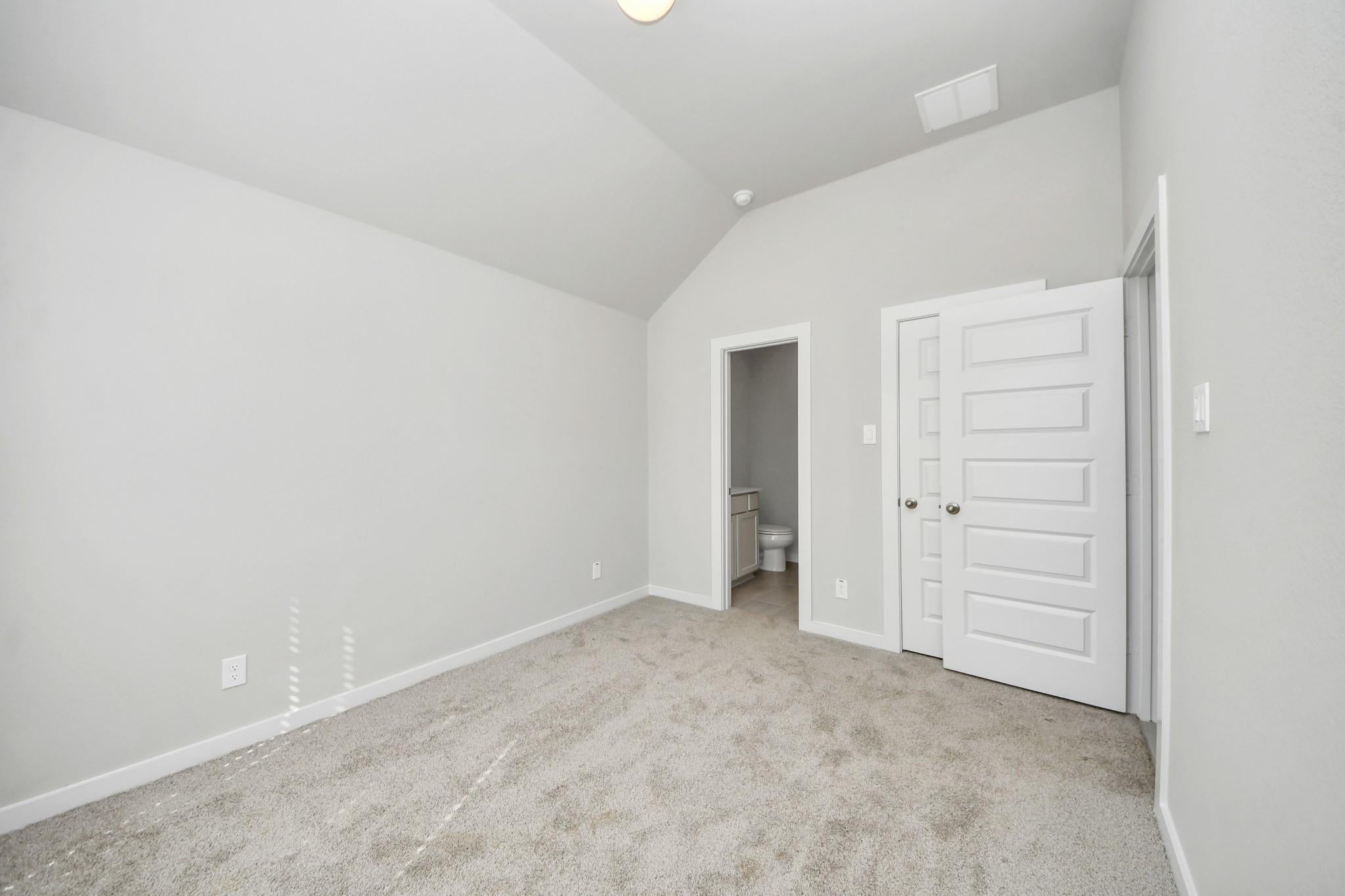 11107 Rose River Dr, Houston, TX 77044 photo