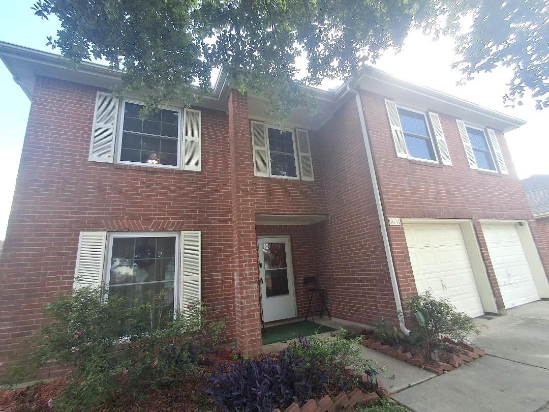 6631 Sutton Meadows Dr, Houston, TX 77086