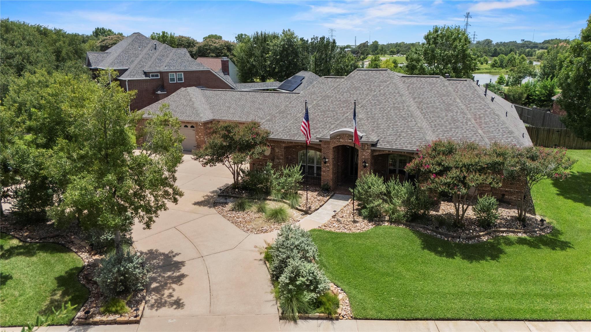 8606 Meadowview Ct, Jersey Village, TX 77040