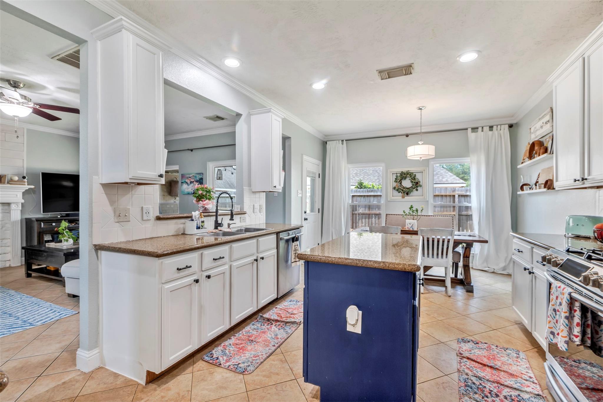 10010 Silverwood Way, Houston, TX 77070 photo